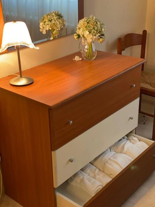 Lovely & Quiet 1-Bedroom Condo With Free Parking Bucarest Exterior foto